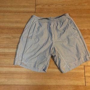 Lulu lemon men’s pace breaker short